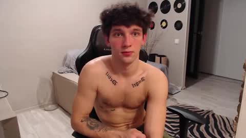 Snapshot of teddy_mode chatting on November 2025 06:50:02 PM Teddy online show from November 2025 06:50:02 PM