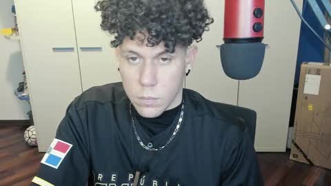 Snapshot of tedhmicro25 chatting on February 2025 10:25:01 PM tedhmicro25 online show from February 2025 10:25:01 PM