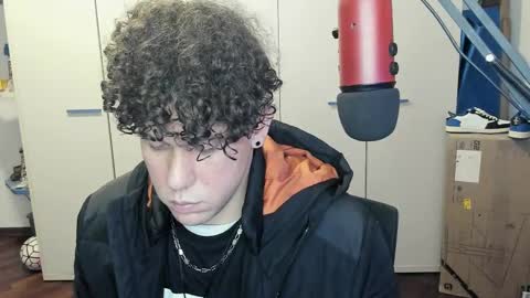 Snapshot of tedhmicro25 chatting on March 2025 04:44:01 PM tedhmicro25 online show from March 2025 04:44:01 PM