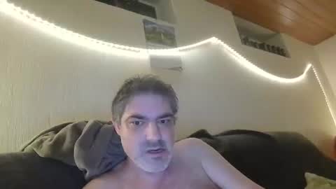 Peter online show from November 2025 07:46:02 PM