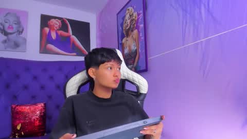 Snapshot of tefi_meow chatting on September 2025 11:21:02 AM Stefani online show from September 2025 11:21:02 AM