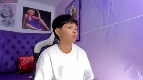 Snapshot of tefi_meow chatting on September 2025 12:17:02 PM Stefani online show from September 2025 12:17:02 PM