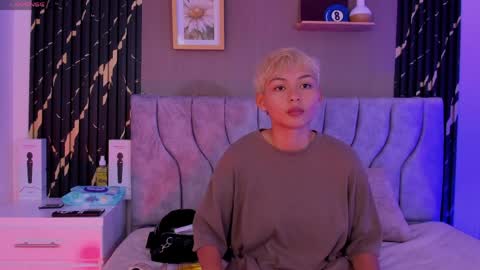 Snapshot of tefi_meow_ chatting on May 2026 02:48:01 PM Estefani online show from May 2026 02:48:01 PM