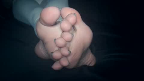 Viv West online show from January 2026 04:47:01 AM