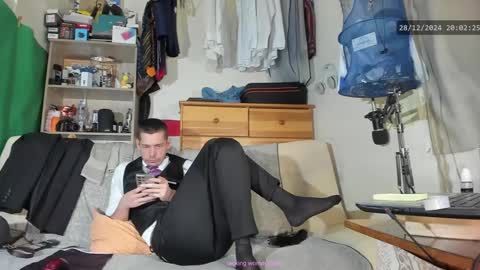 Virg Lszl online show from December 2024 07:01:01 PM