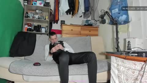 Virg Lszl online show from January 2025 01:42:01 PM