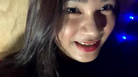 Snapshot of temptation_happiness chatting on February 2025 01:32:02 PM Just call me Tiara online show from February 2025 01:32:02 PM
