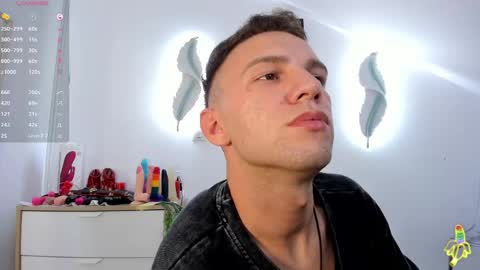 Andy aka TEMPTATIONTWINK online show from May 2026 07:09:02 PM