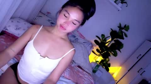 temptessa20 online show from November 2025 07:18:01 AM