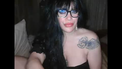 talia i m  french girl online show from March 2026 10:24:01 PM