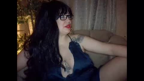 Snapshot of temptresscrystalia chatting on May 2026 11:26:02 AM talia i m french girl online show from May 2026 11:26:02 AM