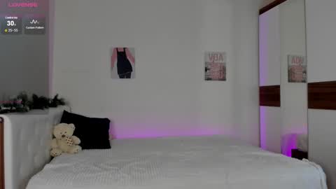 Sexy girl Li online show from January 2025 05:22:02 PM