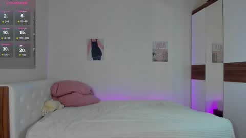Sexy girl Li online show from January 2025 05:49:02 PM