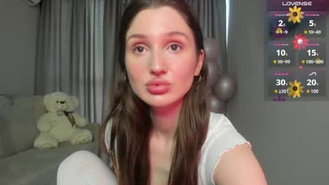 Snapshot of tender_babyyy chatting on June 2026 11:35:02 AM Amina online show from June 2026 11:35:02 AM