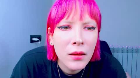 Kira online show from October 2025 02:20:01 AM