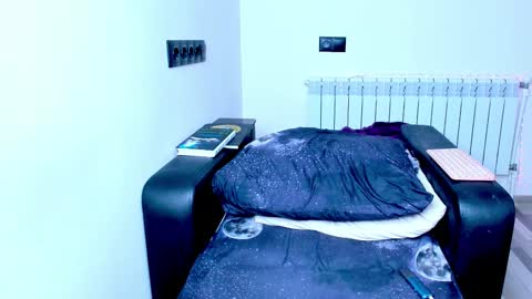 Kira online show from November 2025 01:16:01 AM