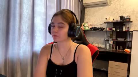 Mira Manson online show from September 2025 03:00:02 PM