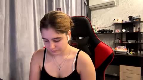 Mira Manson online show from September 2025 04:18:01 PM