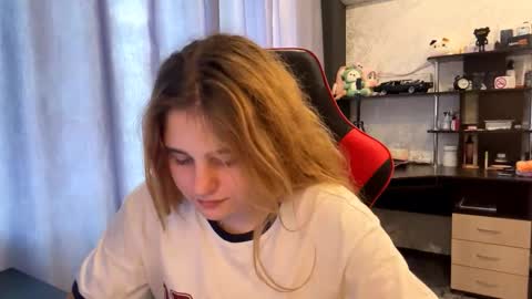 Mira Manson online show from September 2025 02:16:02 PM