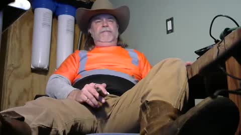 Snapshot of tennredneck chatting on February 2025 04:15:01 AM Tennredneck online show from February 2025 04:15:01 AM