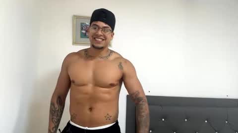 Snapshot of teo_rosa13 chatting on November 2025 09:14:01 PM Mateo rosa online show from November 2025 09:14:01 PM