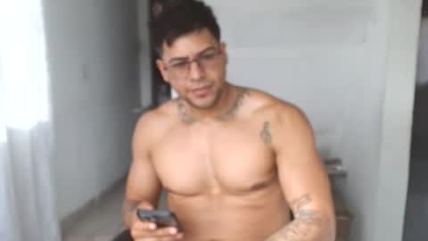 Snapshot of teo_rosa13 chatting on July 2026 01:05:01 PM Mateo rosa online show from July 2026 01:05:01 PM