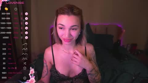 Snapshot of teona_amore chatting on February 2025 02:24:01 PM Teya online show from February 2025 02:24:01 PM
