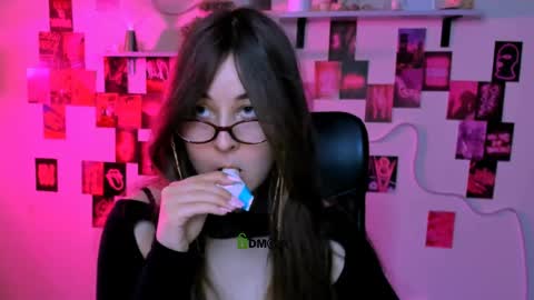 your love online show from April 2026 07:58:01 PM