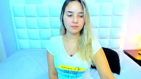 Snapshot of teresasroom_ chatting on December 2024 11:00:01 PM Teresa online show from December 2024 11:00:01 PM