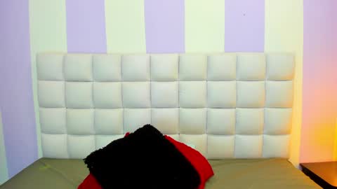 Snapshot of teresasroom_ chatting on December 2024 04:04:01 PM Teresa online show from December 2024 04:04:01 PM