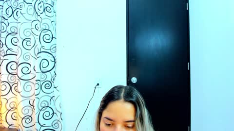 Snapshot of teresasroom_ chatting on January 2025 02:21:02 PM Teresa online show from January 2025 02:21:02 PM