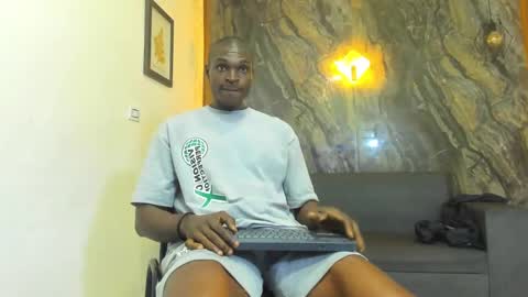 terranze_z online show from March 2025 07:05:01 PM