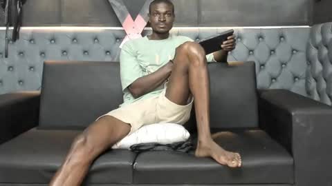 terranze_z online show from September 2025 08:52:02 PM