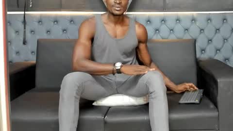 terranze_z online show from September 2025 07:36:01 PM