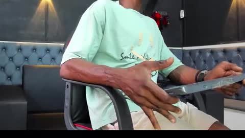 terranze_z online show from October 2025 08:29:02 PM