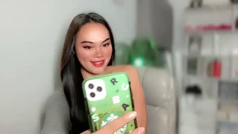 TERRI  the girl will hunt you online show from December 2024 02:09:02 AM