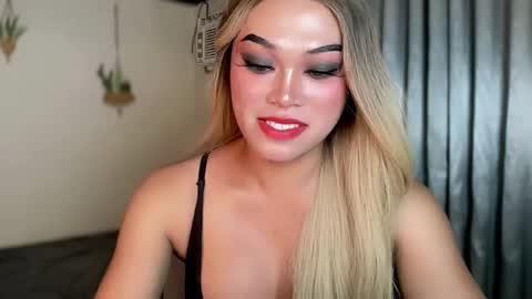 TERRI  the girl will hunt you online show from February 2025 05:12:02 AM