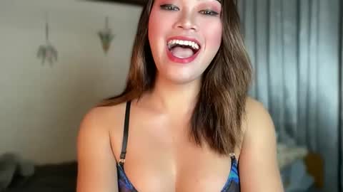 TERRI  the girl will hunt you online show from February 2025 11:41:02 PM