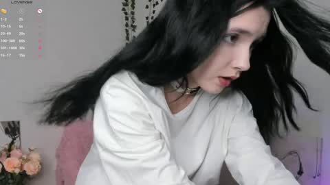 Snapshot of terripolnau chatting on May 2026 05:21:02 PM Caroline online show from May 2026 05:21:02 PM