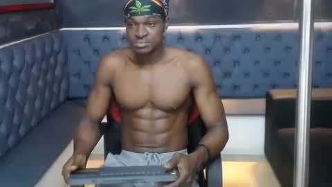 terry_zyzz online show from April 2026 12:35:02 PM