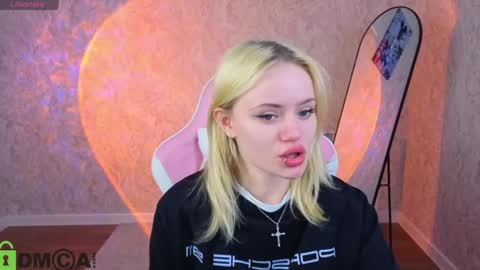 Tessa online show from April 2026 09:15:01 AM