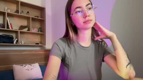 Snapshot of tessa_calmness chatting on April 2026 02:35:01 AM tessa_calmness online show from April 2026 02:35:01 AM
