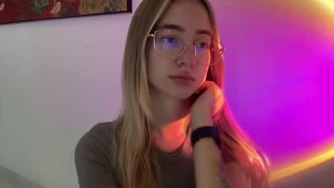 Snapshot of tessa_calmness chatting on May 2026 04:41:02 AM tessa_calmness online show from May 2026 04:41:02 AM
