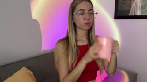 Snapshot of tessa_calmness chatting on June 2026 03:20:02 AM tessa_calmness online show from June 2026 03:20:02 AM