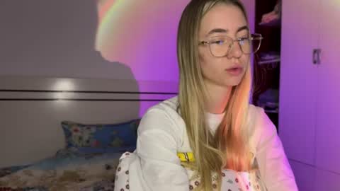 Snapshot of tessa_calmness chatting on June 2026 03:50:02 AM tessa_calmness online show from June 2026 03:50:02 AM
