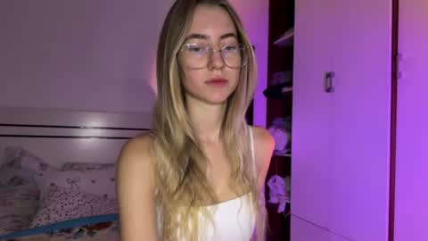 Snapshot of tessa_calmness chatting on July 2026 04:27:02 AM tessa_calmness online show from July 2026 04:27:02 AM