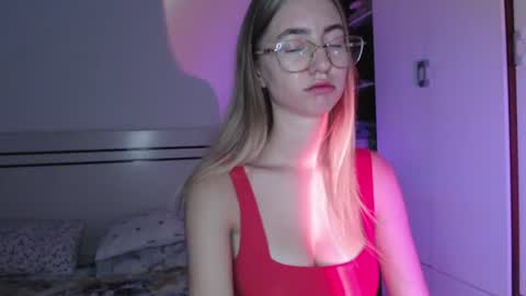 Snapshot of tessa_calmness chatting on July 2026 12:04:02 PM tessa_calmness online show from July 2026 12:04:02 PM