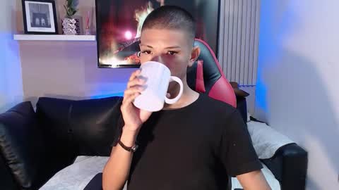 tessachains online show from December 2025 03:39:02 PM