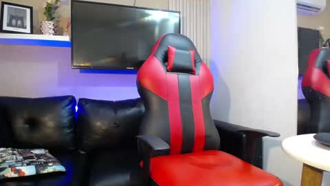 tessachains online show from January 2026 01:59:01 PM