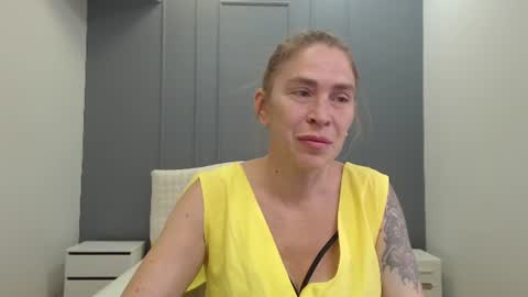 Snapshot of tessadaybreak chatting on July 2026 07:45:02 AM tessadaybreak online show from July 2026 07:45:02 AM